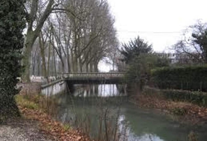 호텔 L Hôtel Du Marais Romilly Centre