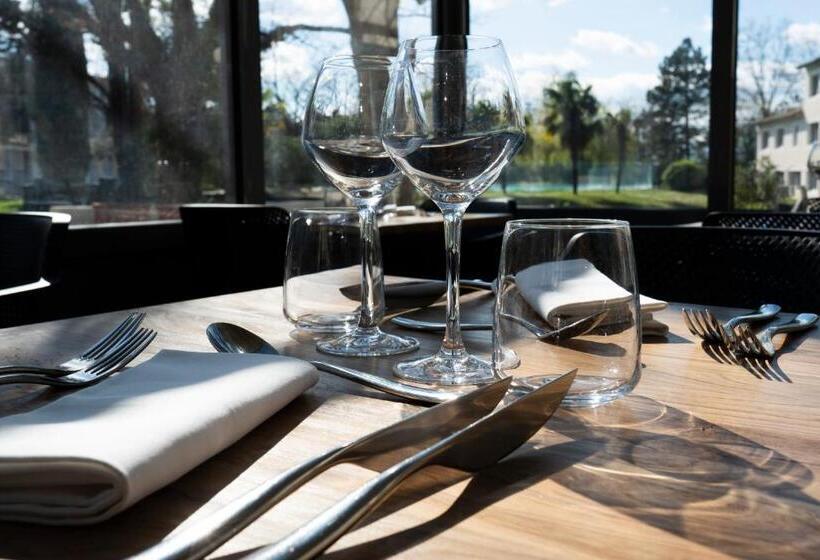 Logis Hotel Restaurant Spa Les Oliviers