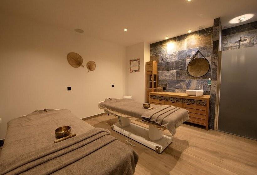 Logis Hotel Restaurant Spa Les Oliviers