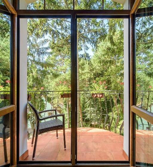 هتل Lumier  & Spa