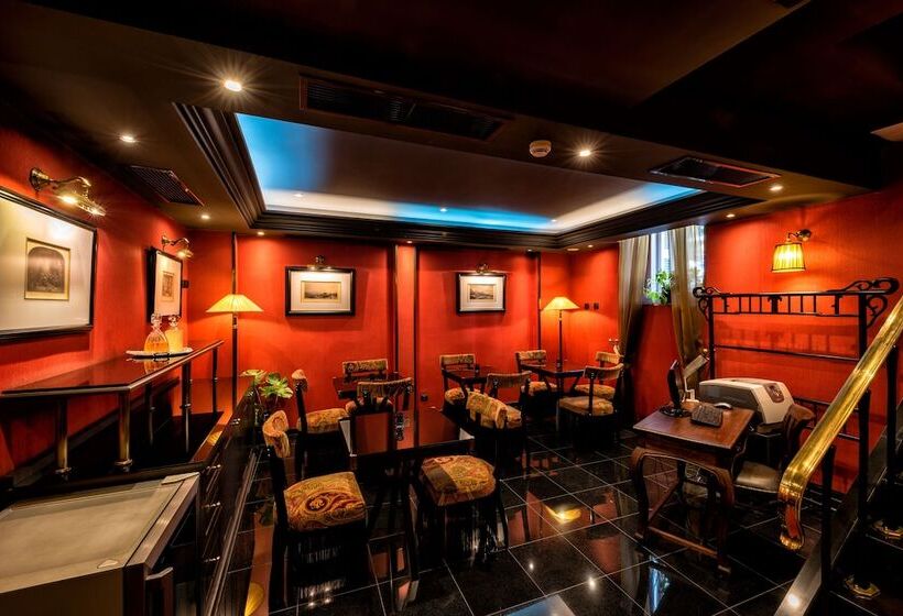 Maison Grecque Hotel Extraordinaire