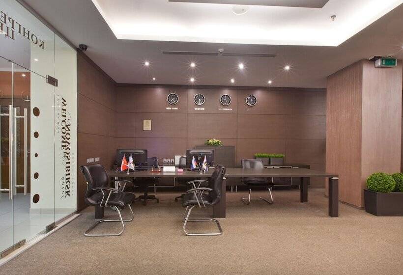 호텔 Marins Park Novosibirsk