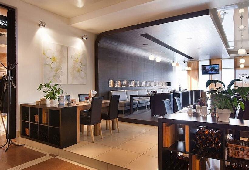 호텔 Marins Park Novosibirsk