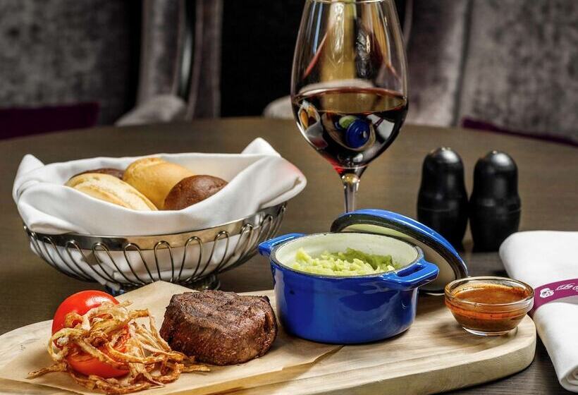 هتل Mercure Arbat Moscow