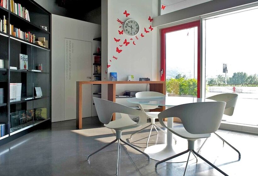 فندق Mercure Nerocubo Rovereto