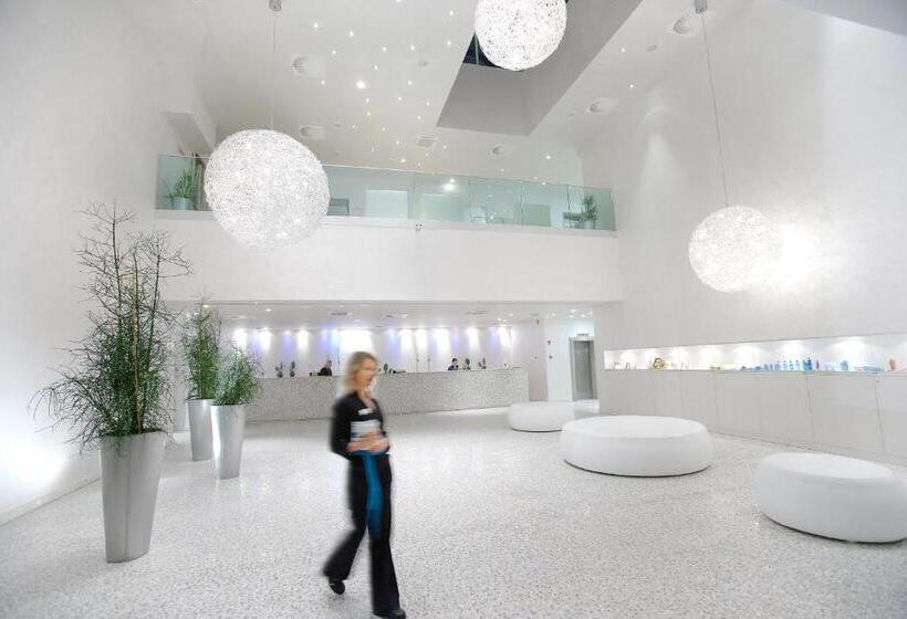 هتل Neptun Terme & Wellness Lifeclass