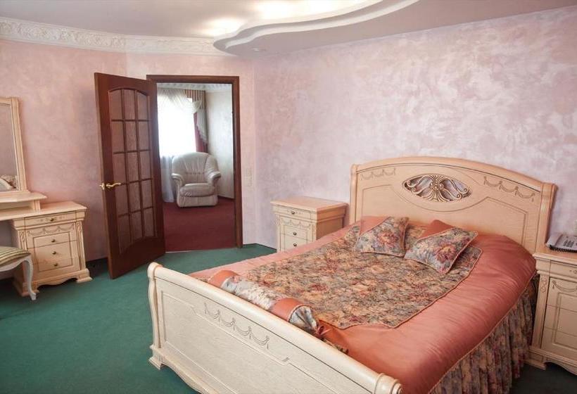 Отель Oktyabrskaya