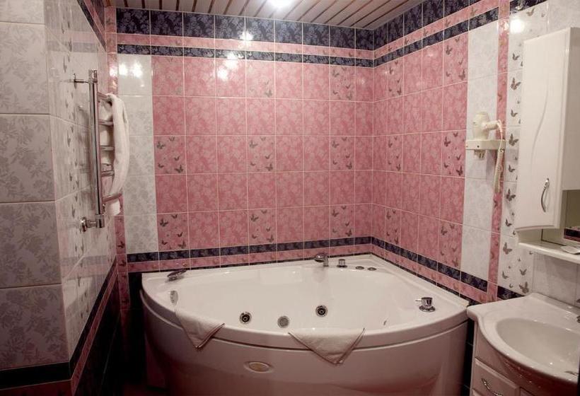 Отель Oktyabrskaya