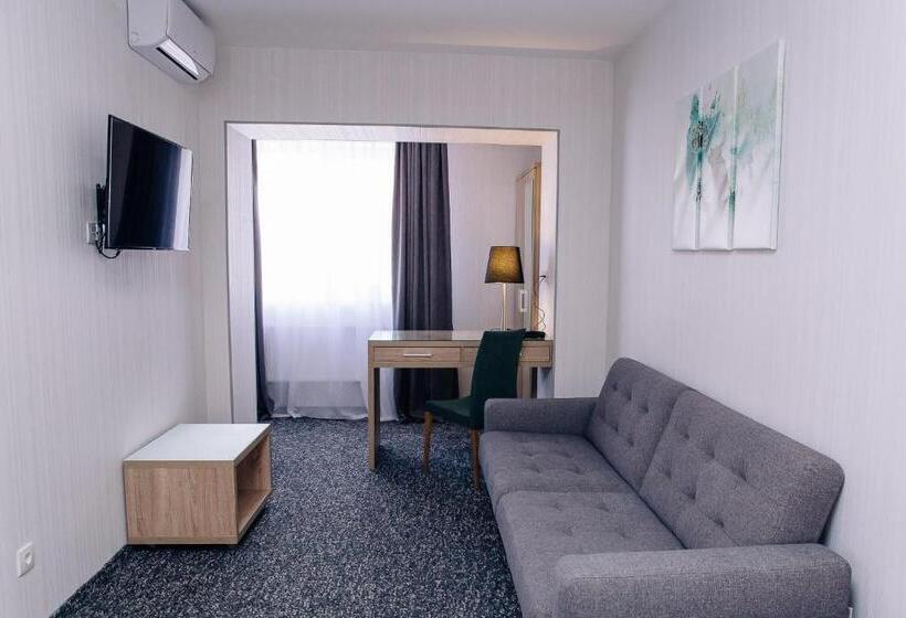 هتل Optima Collection Aurora Kryvyi Rih