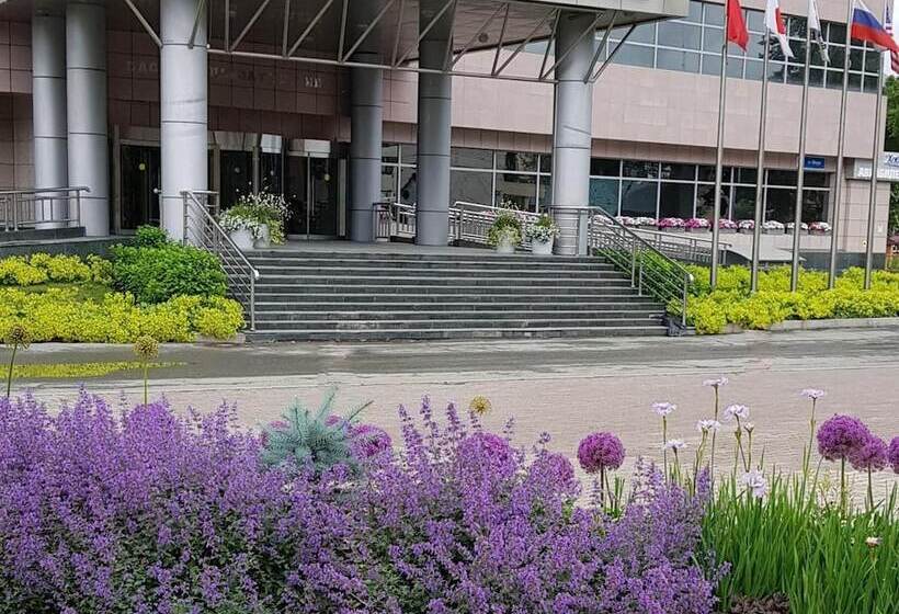 هتل Pacific Plaza Sakhalin