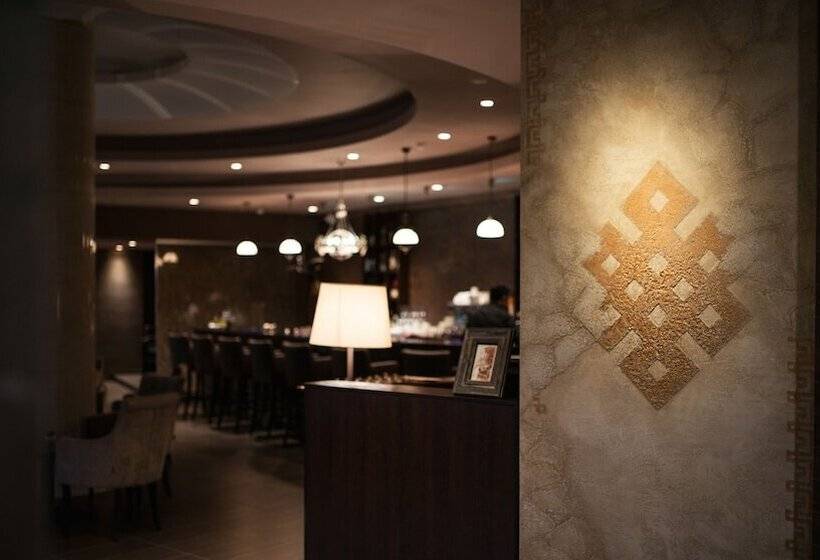 هتل Pacific Plaza Sakhalin