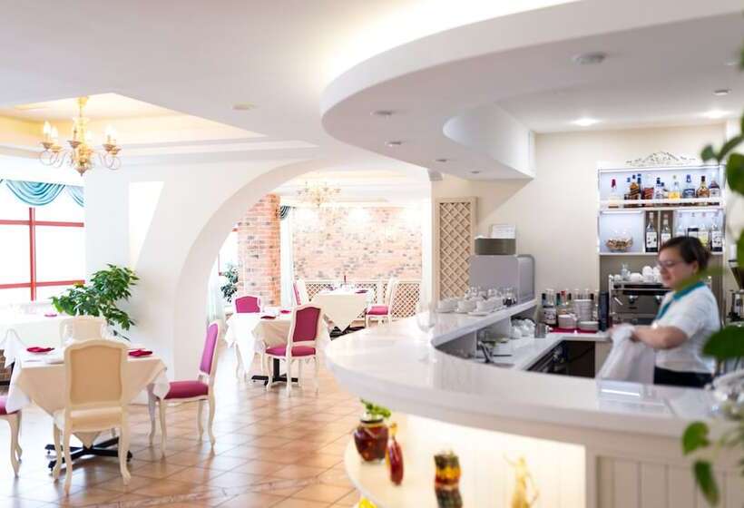 هتل Pacific Plaza Sakhalin