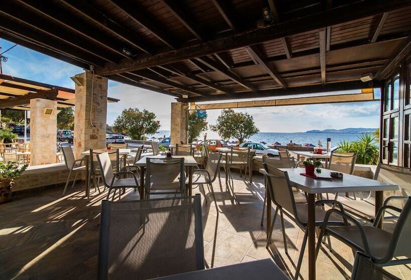 בית מלון כפרי Pal Beach