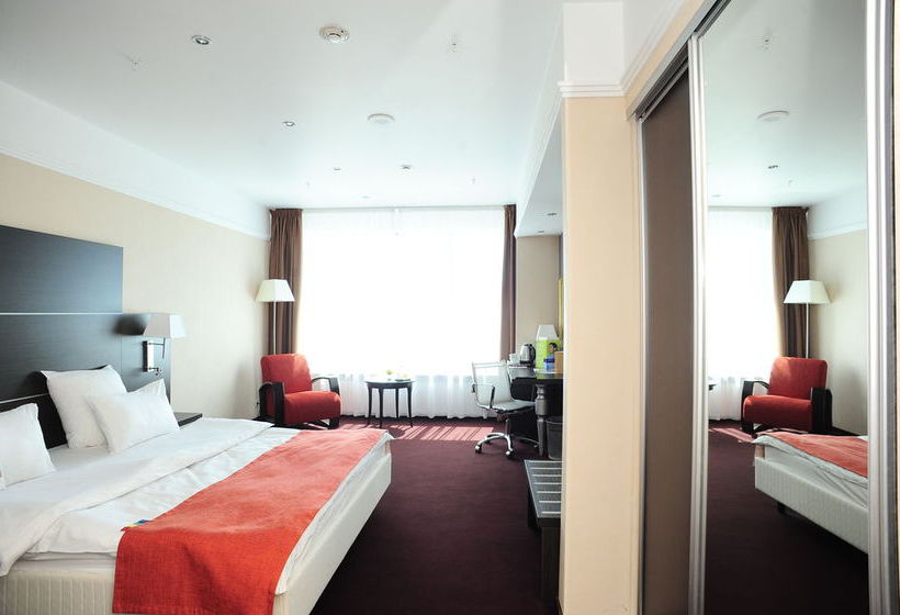 בית מלון כפרי Park Inn By Radisson Izhevsk