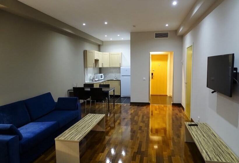 Ramada Hotel & Suites By Wyndham Alabuga