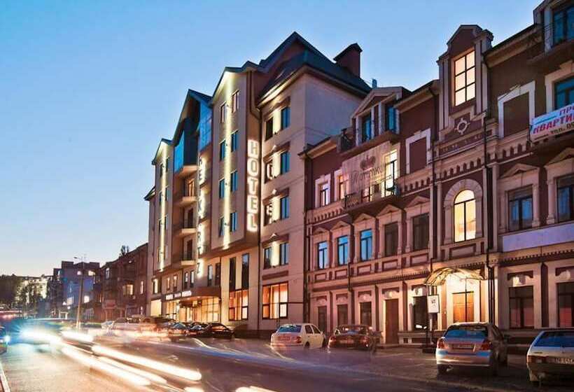 هتل Optima Collection Troitska