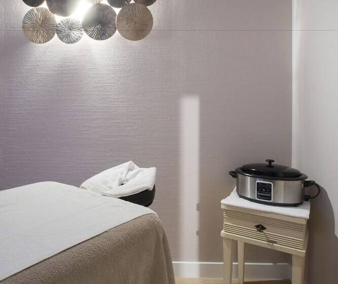 ホテル La Closerie Spa & Résidence Hôtel