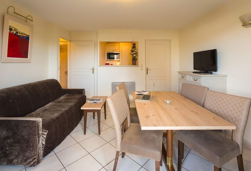 ホテル La Closerie Spa & Résidence Hôtel