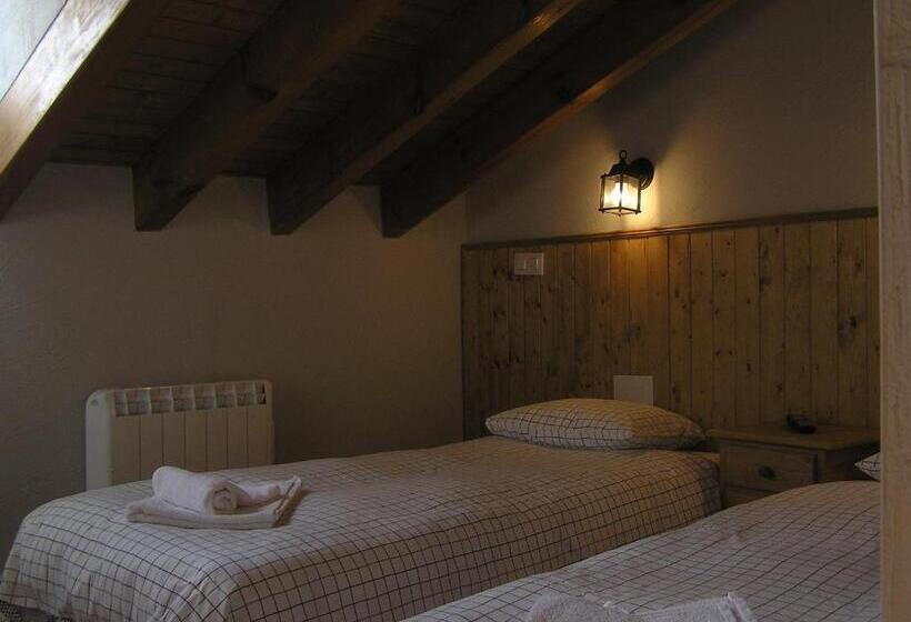 Сельский отель Hostal Rural Las Cuatro Calles