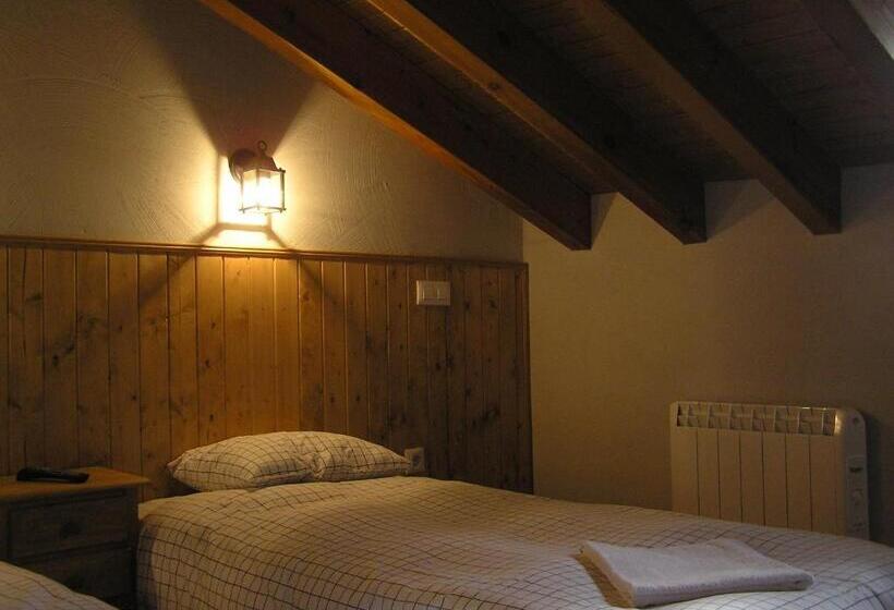 Сельский отель Hostal Rural Las Cuatro Calles