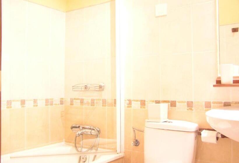 Сельский отель Hostal Rural Las Cuatro Calles