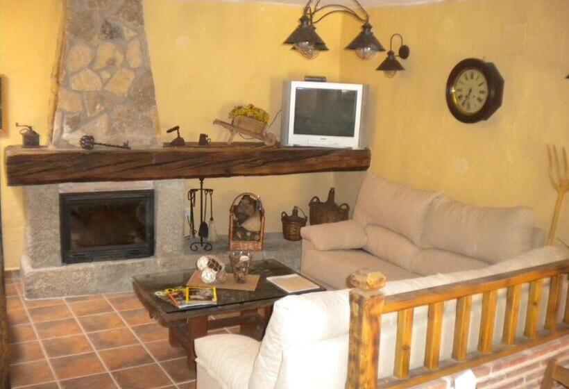 Сельский отель Hostal Rural Las Cuatro Calles