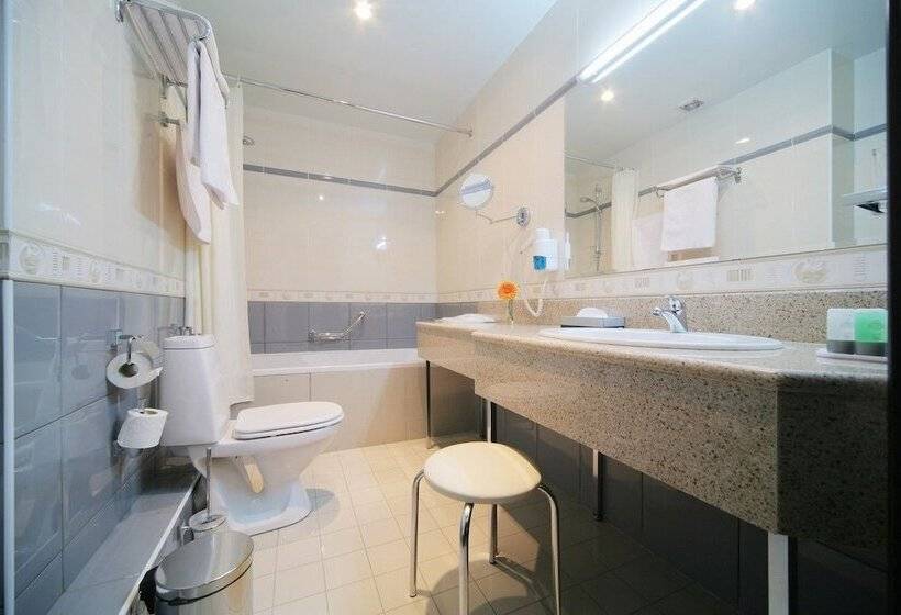 Business Hotel Senator