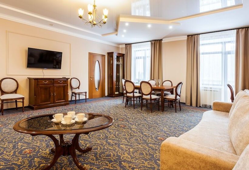 هتل Sosnovy Bor Park