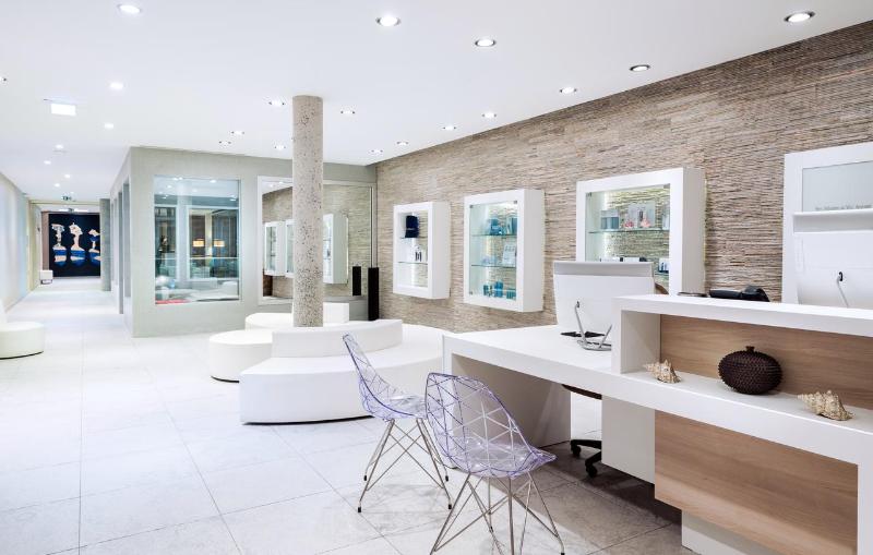 هتل Spa Marin Du Val Andre Thalasso Resort