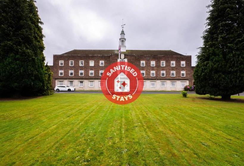 هتل The Derby Conference Centre And