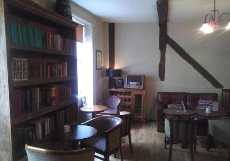 호텔 The Kings Head