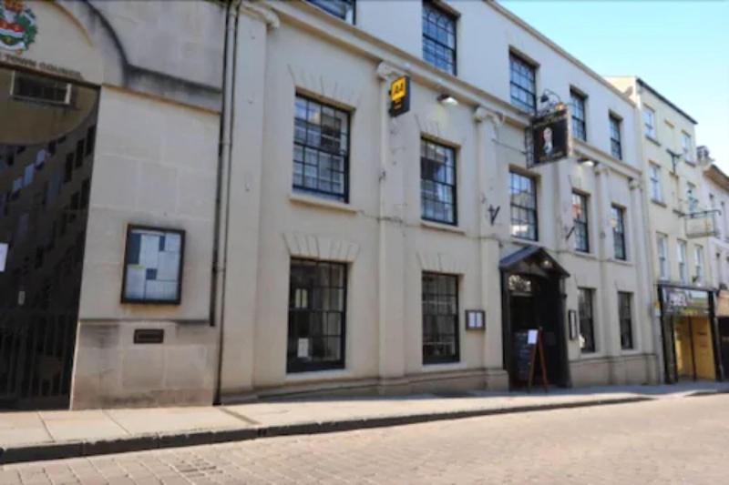 호텔 The Kings Head