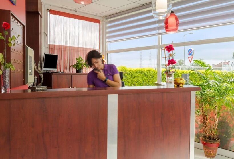 ホテル The Originals City, Hôtel Hélios, Roanne Nord