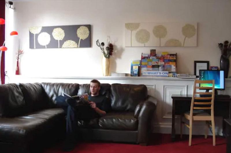 בית מלון כפרי Sandyford