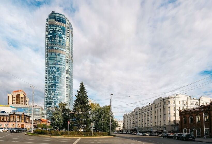 Tsentralny By Usta Hotels