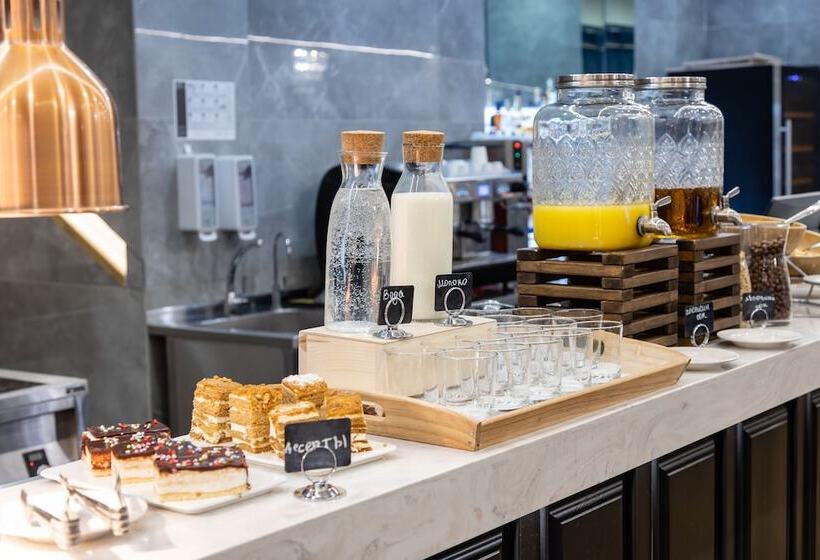 Tsentralny By Usta Hotels