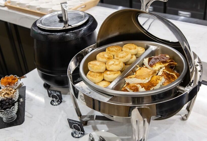 Tsentralny By Usta Hotels