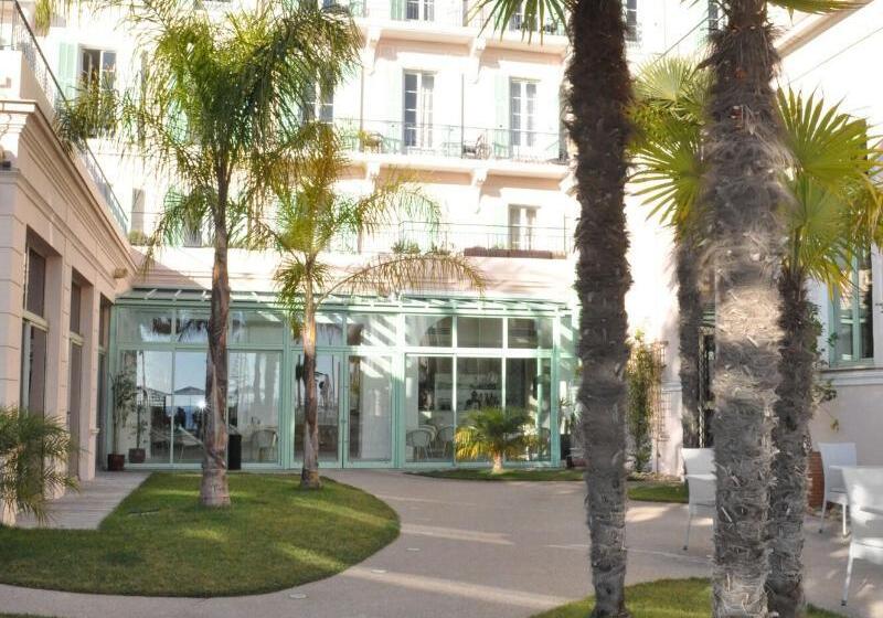 هتل Vacances Bleues Balmoral