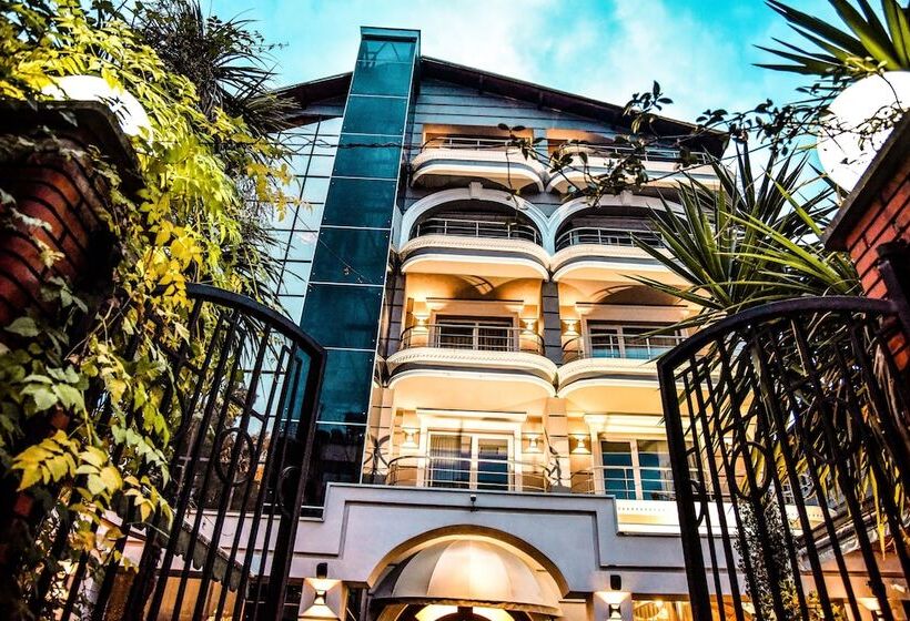 فندق Vh Broadway Tirana