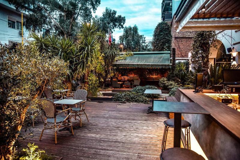 בית מלון כפרי Vh Broadway Tirana