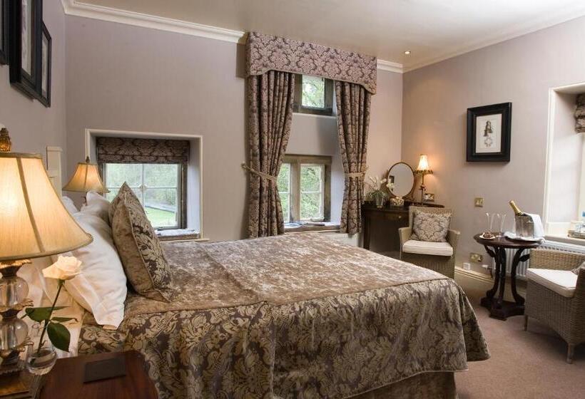 Отель Whitley Hall