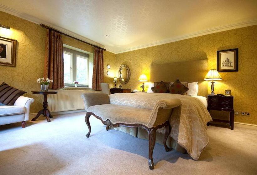 Отель Whitley Hall