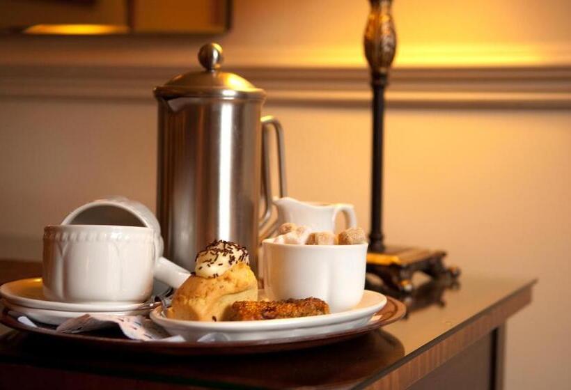 בית מלון כפרי Whitley Hall