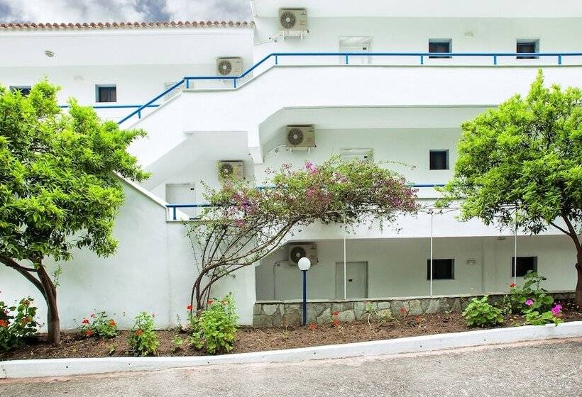 فندق Xenios Port Marina