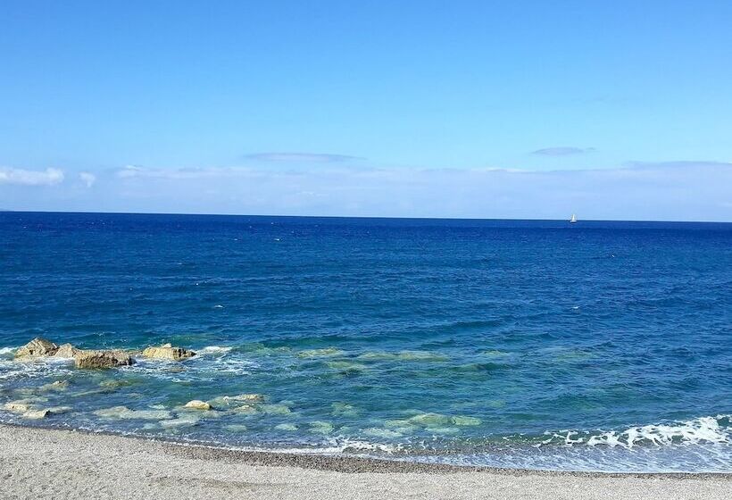 酒店 Yachting Club Mare