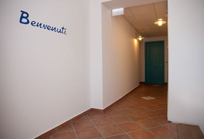 酒店 Yachting Club Mare