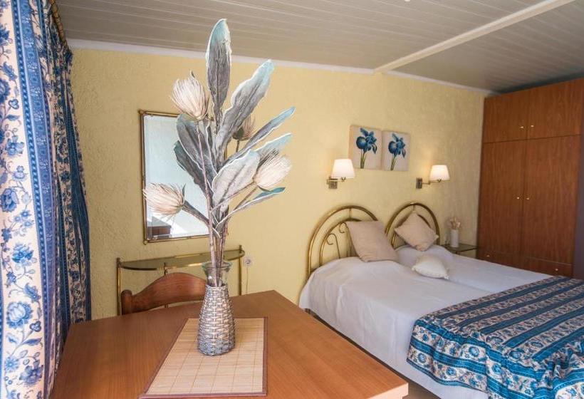 Kommeno Bay Apartments