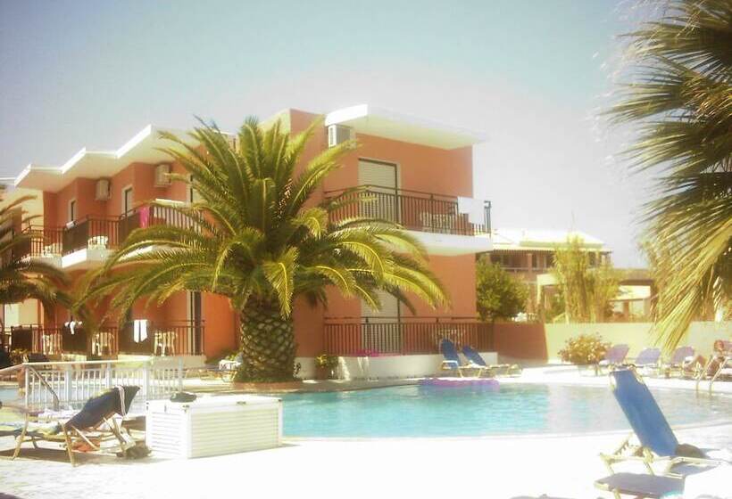 Maria  S Beach Apartments