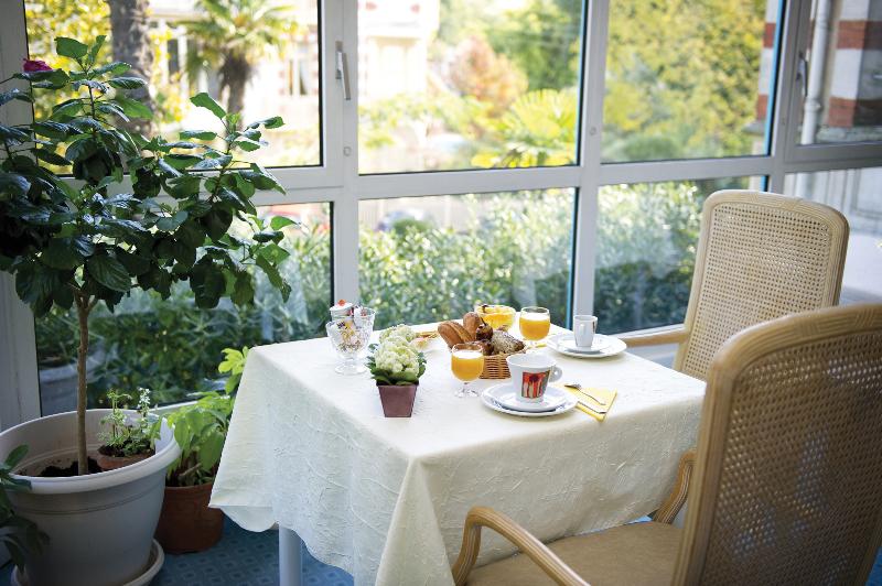 Residence De Tourisme Vacances Bleues Villa Regina