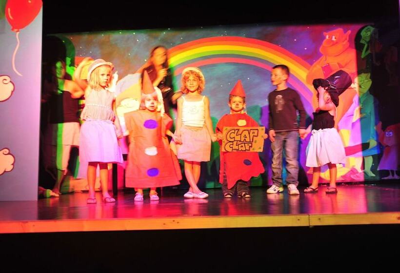 Village Vacances Le Tarbesou   Appartments